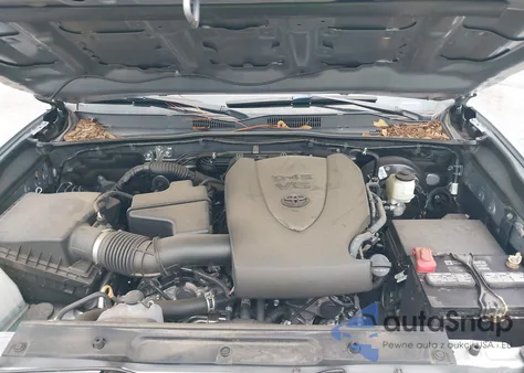 2020 Toyota Tacoma Sr5 V6 z USA, uszkodzony, nr VIN 3TMAZ5CN0LM128349